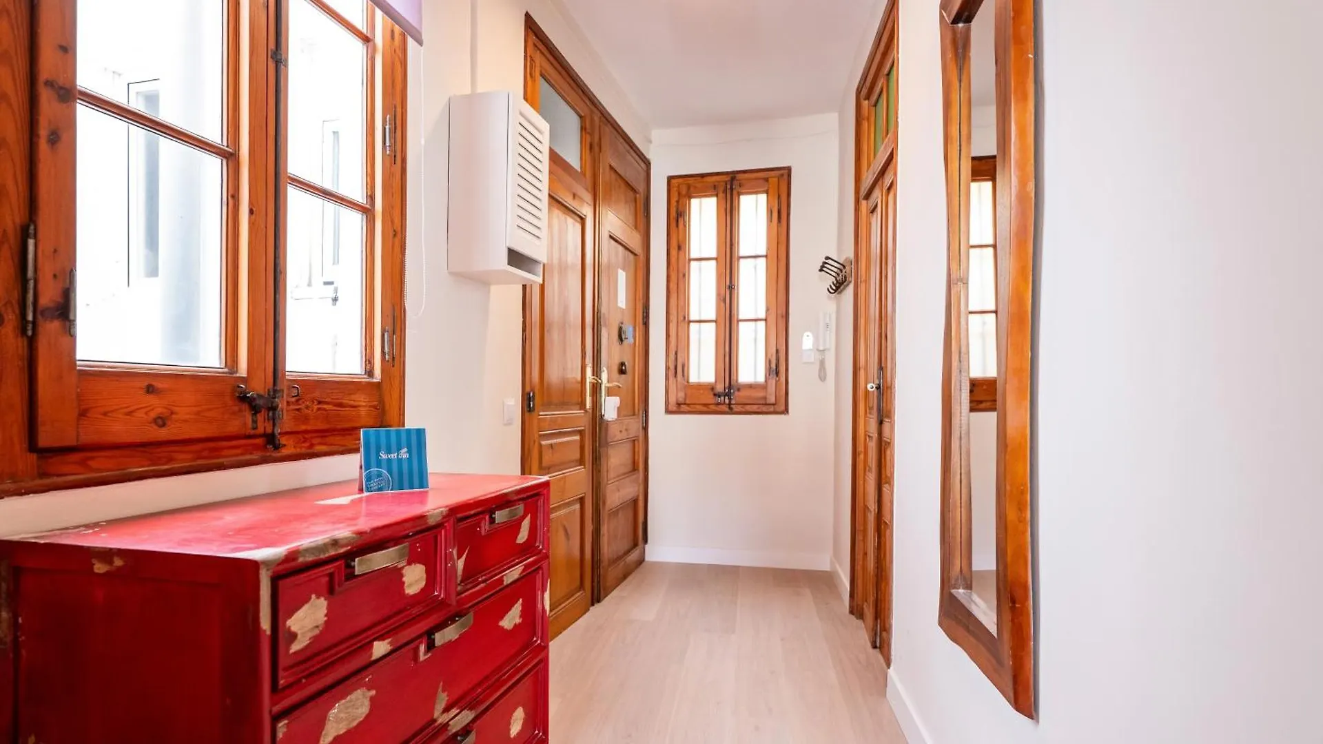 Sweett - Wellington Apartment Barcelona 0*,  Spain